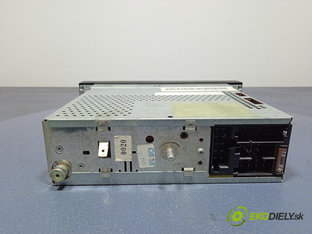 Audi A4 1999 Radio I Navigácia: 4B0035186C