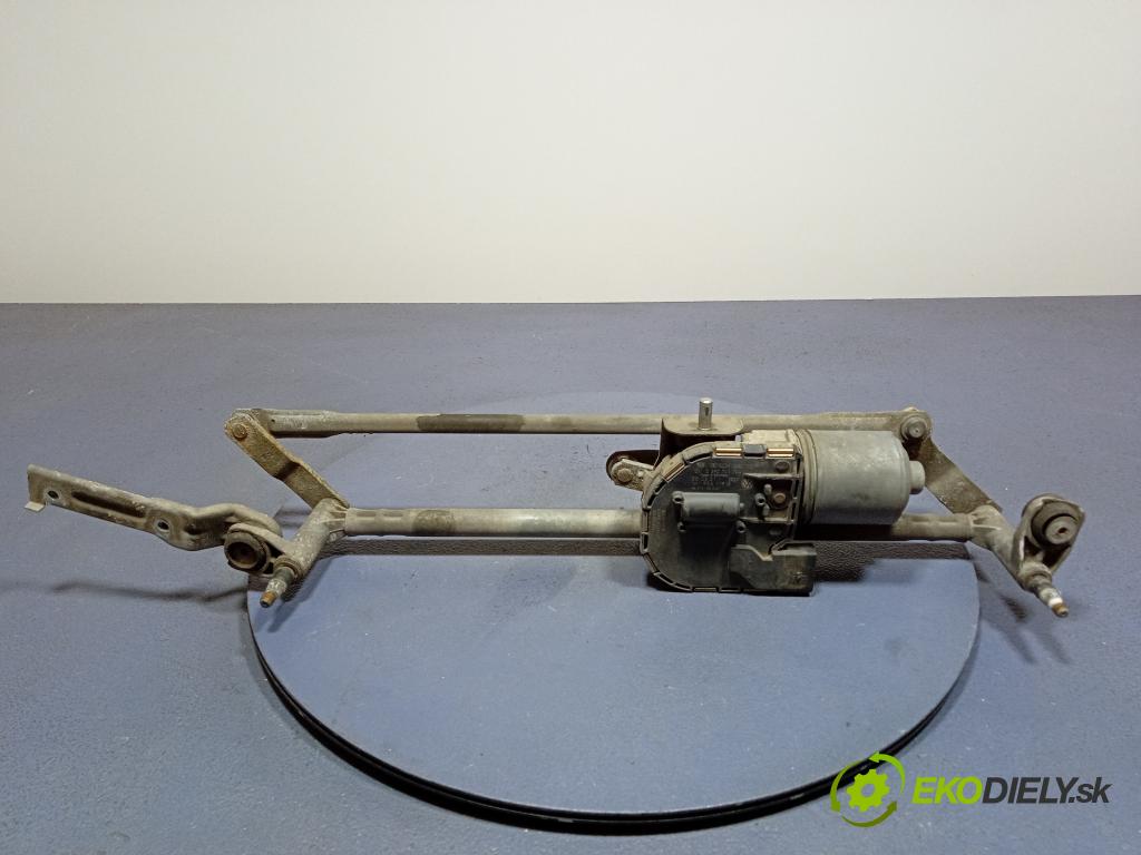 Volkswagen Golf 2005 mechanismus motorek Stěrače: před 1K1955023D