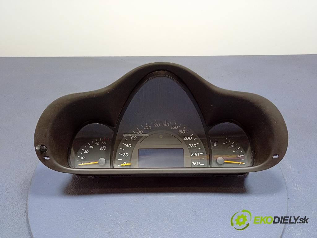 Mercedes C-klasa 2003 prístrojovka/ budíky A2035401947