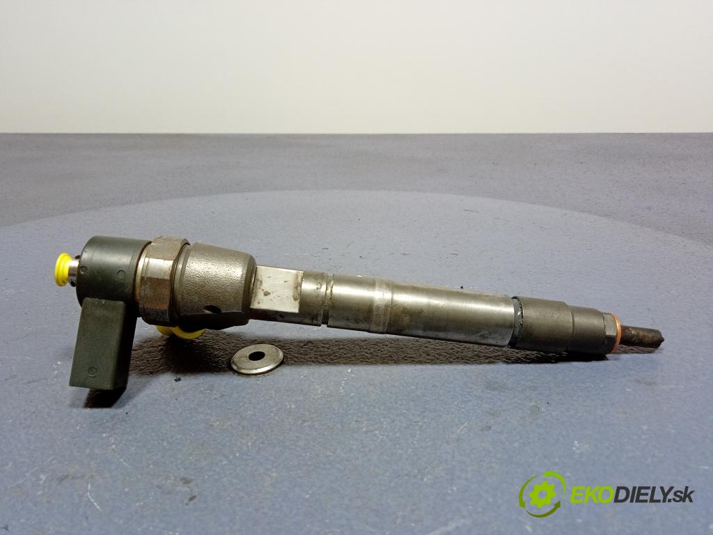 Mercedes C-klasa 2003 vstrek A6110701387