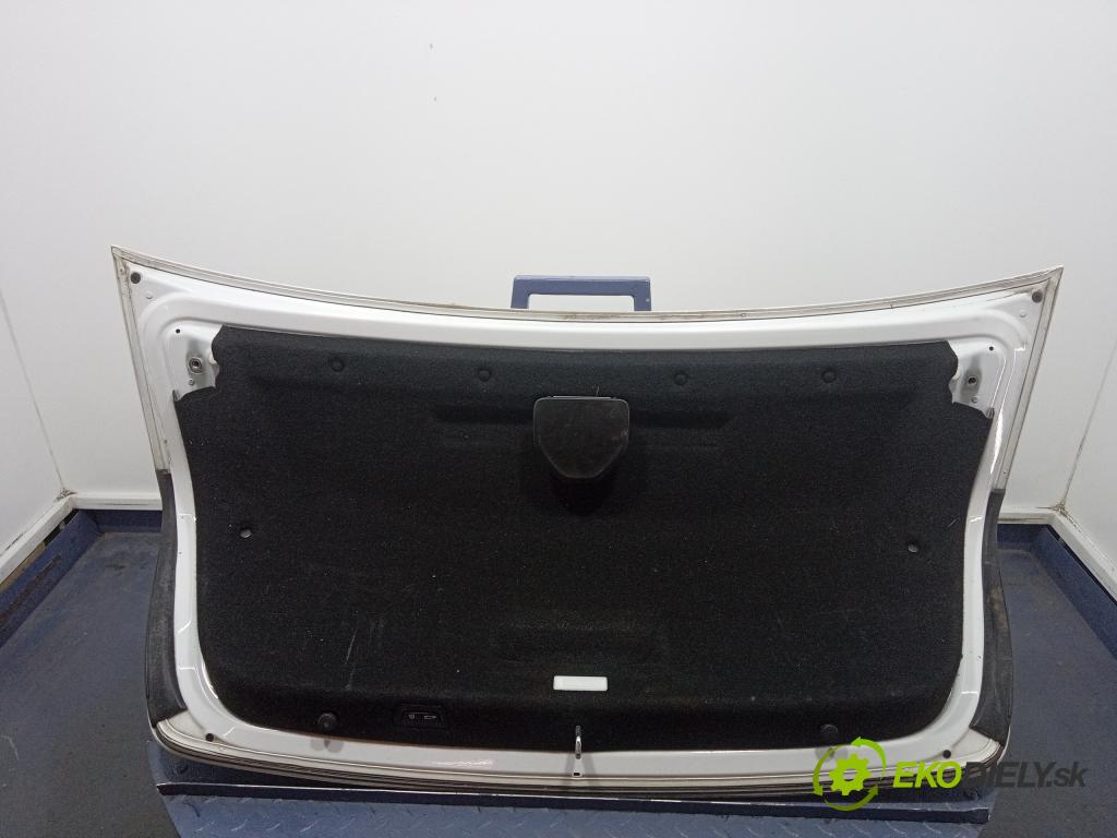 Bmw Seria 7 2016 zadna dveře kufra: kufra: 01