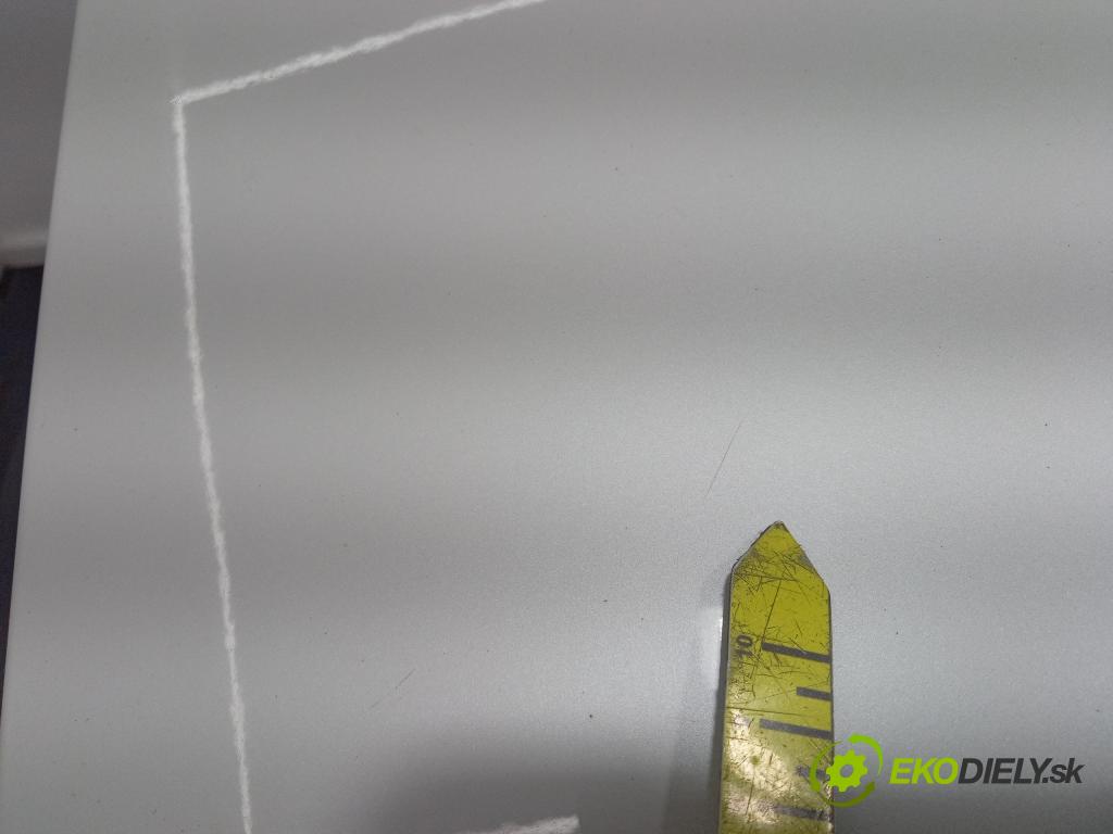 Bmw Seria 7 2016 zadna dveře kufra: kufra: 01