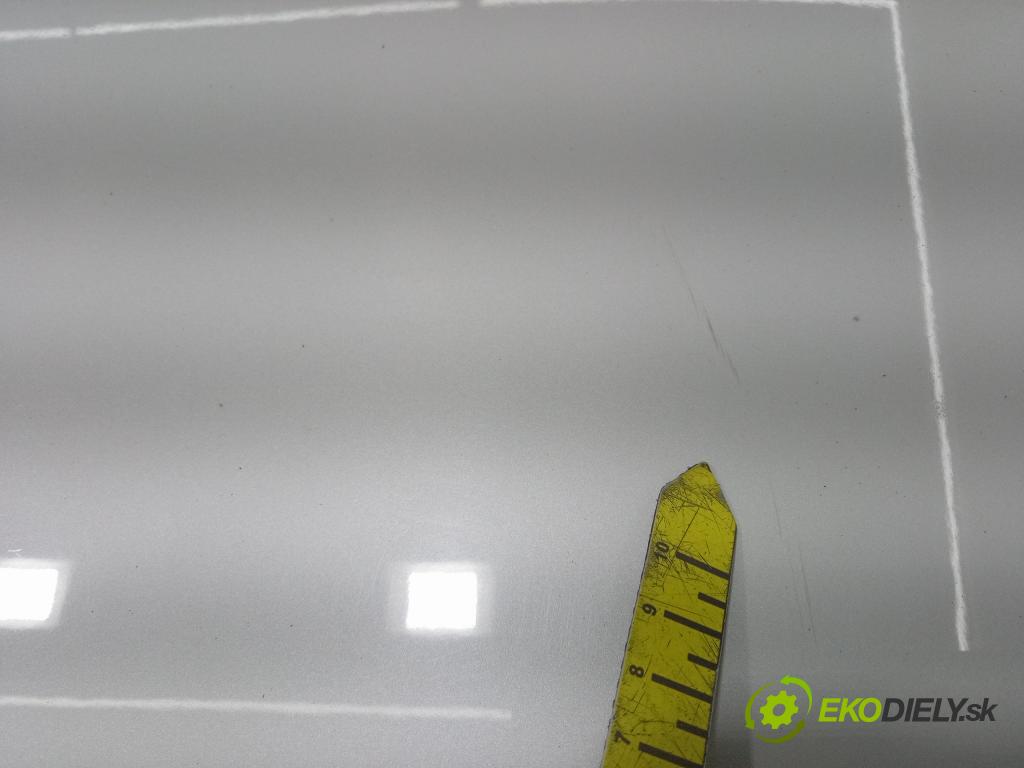 Bmw Seria 7 2016 zadna dveře kufra: kufra: 01