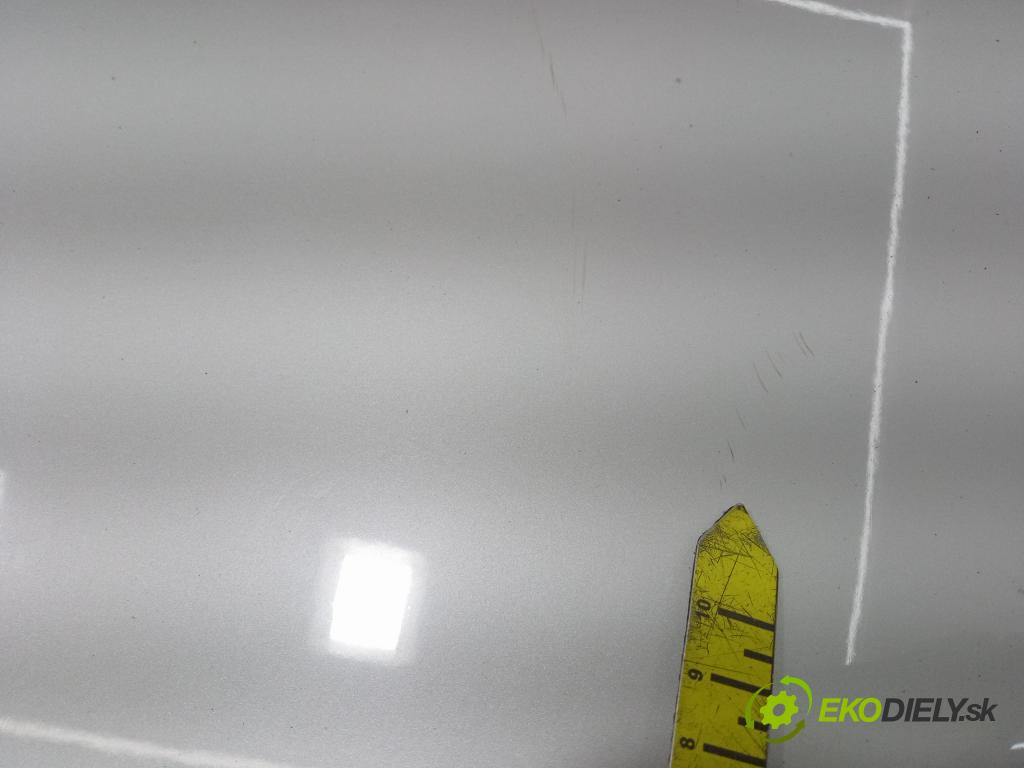 Bmw Seria 7 2016 zadna dveře kufra: kufra: 01