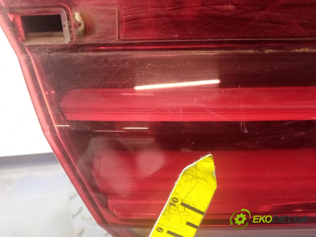 Bmw Seria 7 2016 zadna dveře kufra: kufra: 01