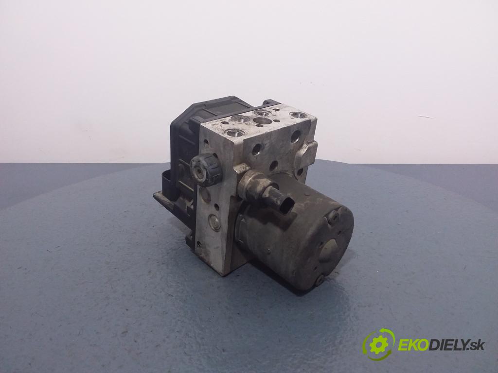 Audi A4 2002 čerpadlo ABS x 8E0614517