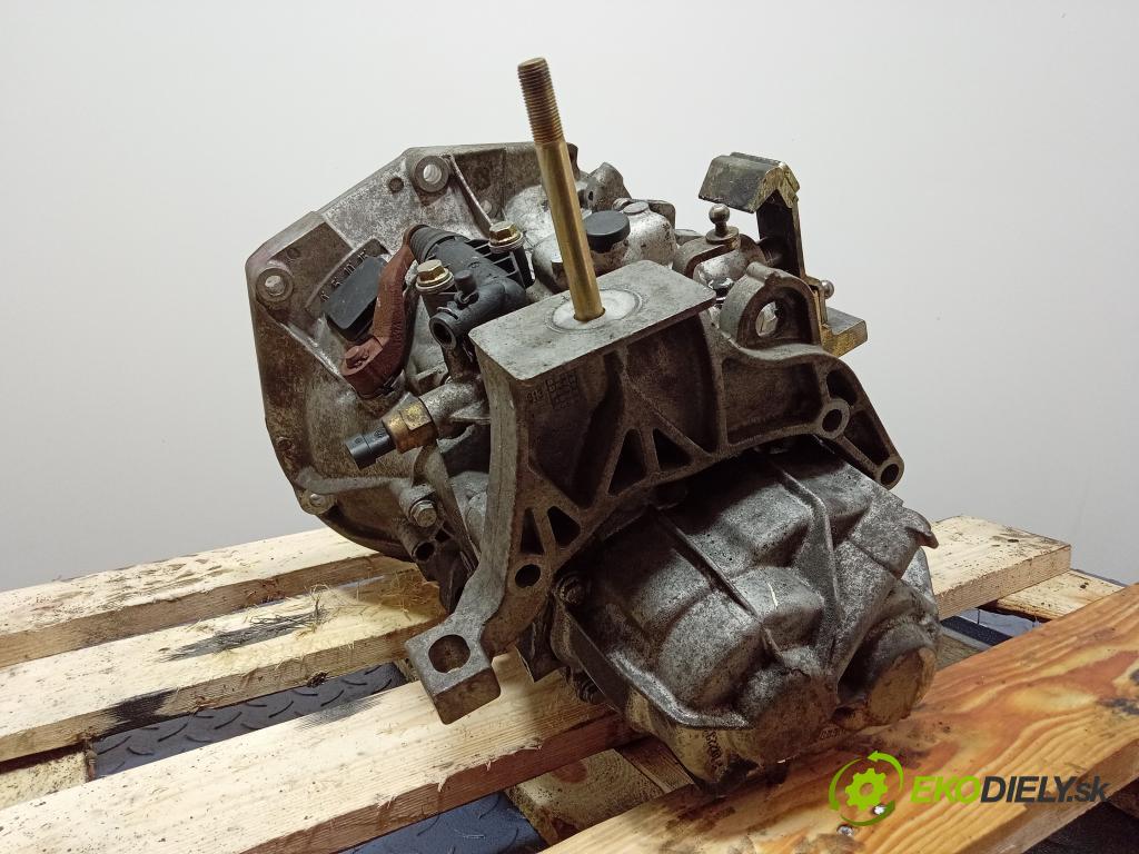 Fiat Stilo 2003 prevodovka Manualna C514
