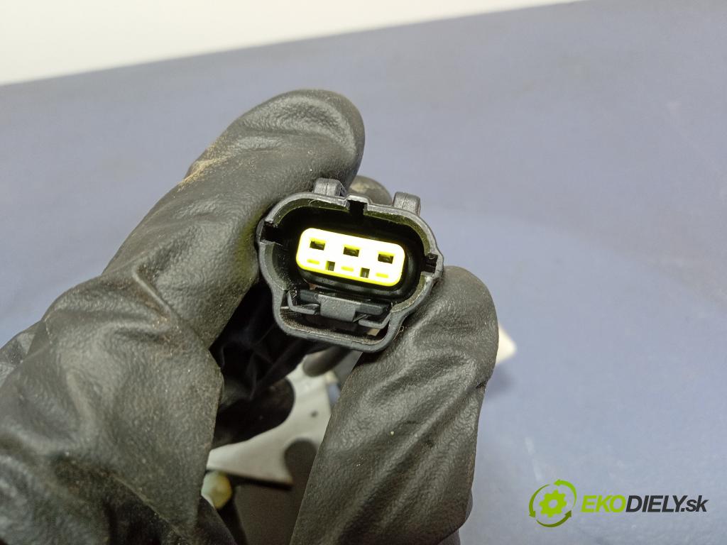 Vw Fox 2005 zámek dveře před Levý: 5Z3837013C