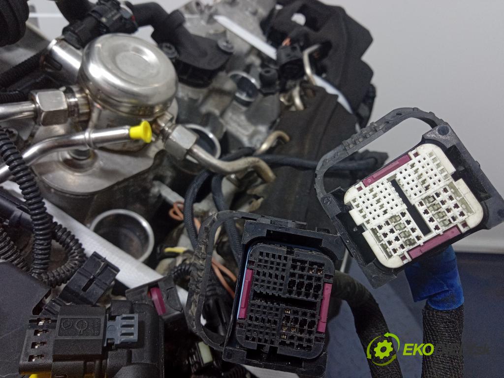 Bmw Seria 7 2016 motor Benzín: N63B44C