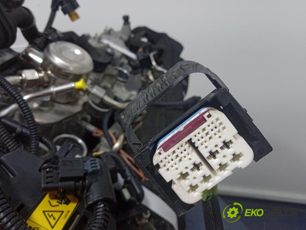 Bmw Seria 7 2016 motor Benzín: N63B44C