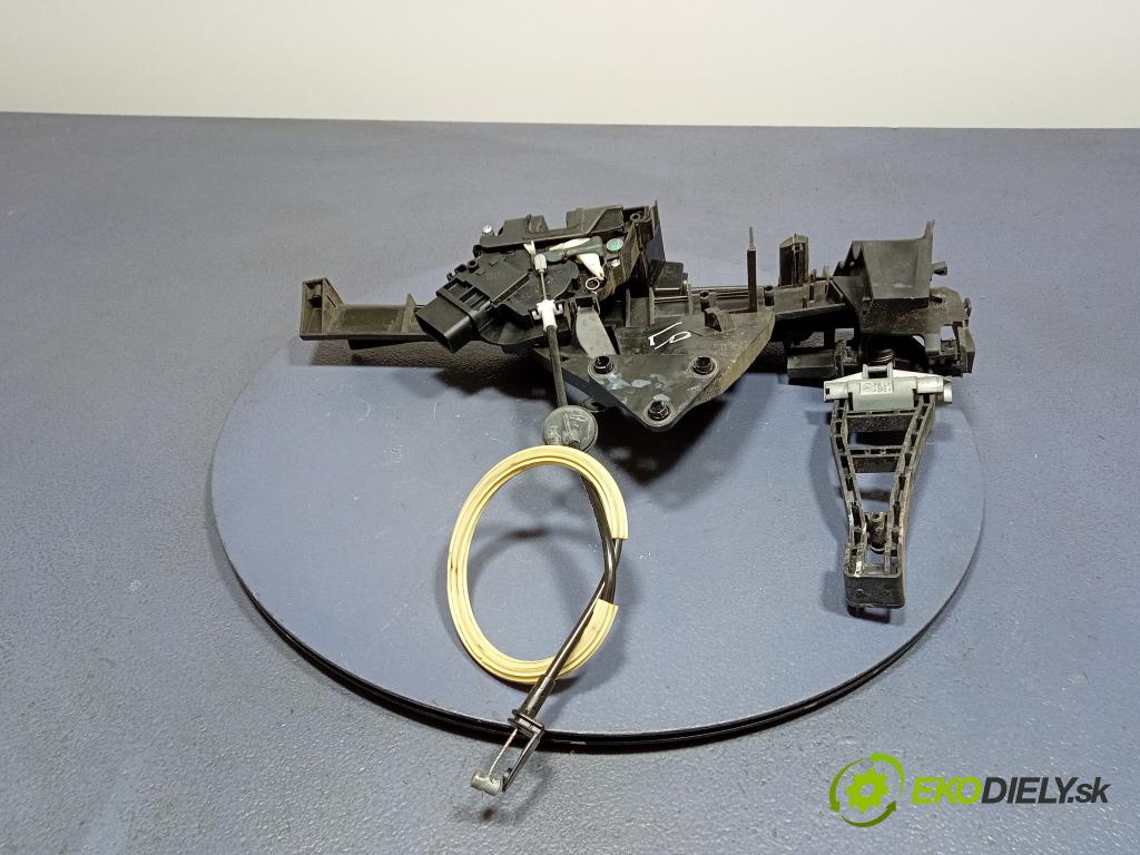 Ford C-max 2008 zámek dveře před Levý: 01