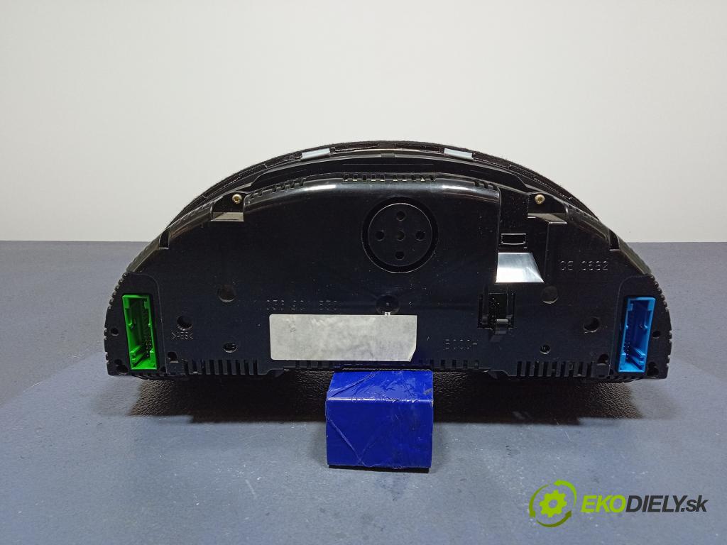 Audi A4 2004 prístrojovka/ budíky 8E0920930T