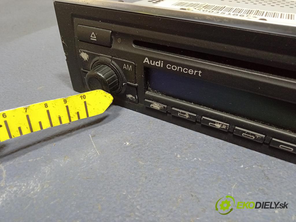 Audi A4 2004 Radio I Navigácia: 8E0035186L