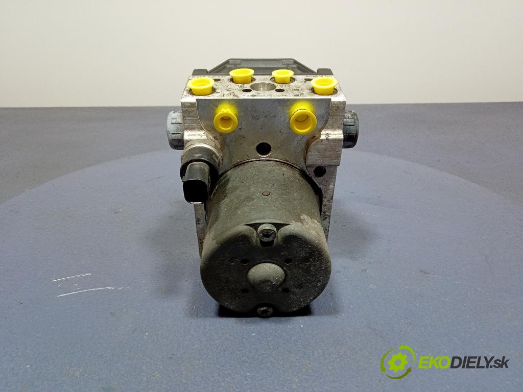Audi A4 2004 čerpadlo ABS x 8E0614517