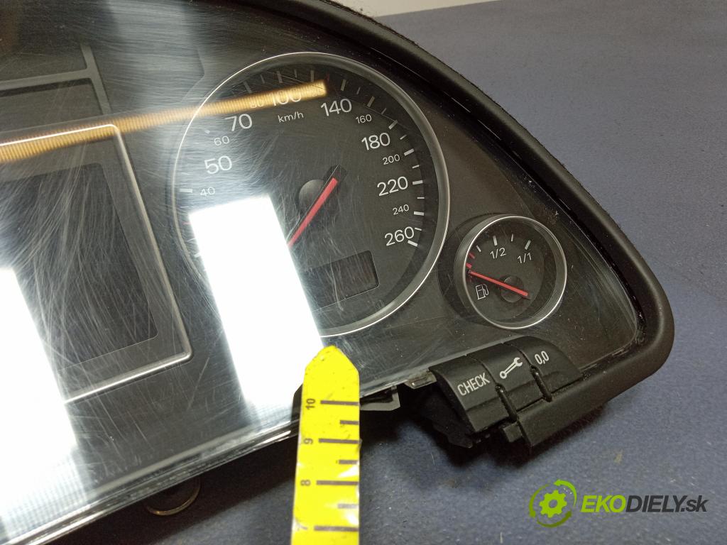 Audi A4 2001 prístrojovka/ budíky 8E0920900H