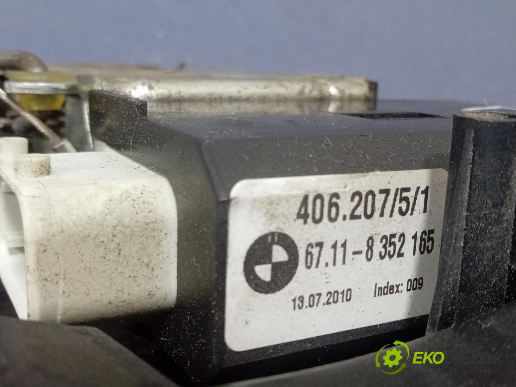 Bmw Seria 5 2001 zámek dveře před Levý: 8352165