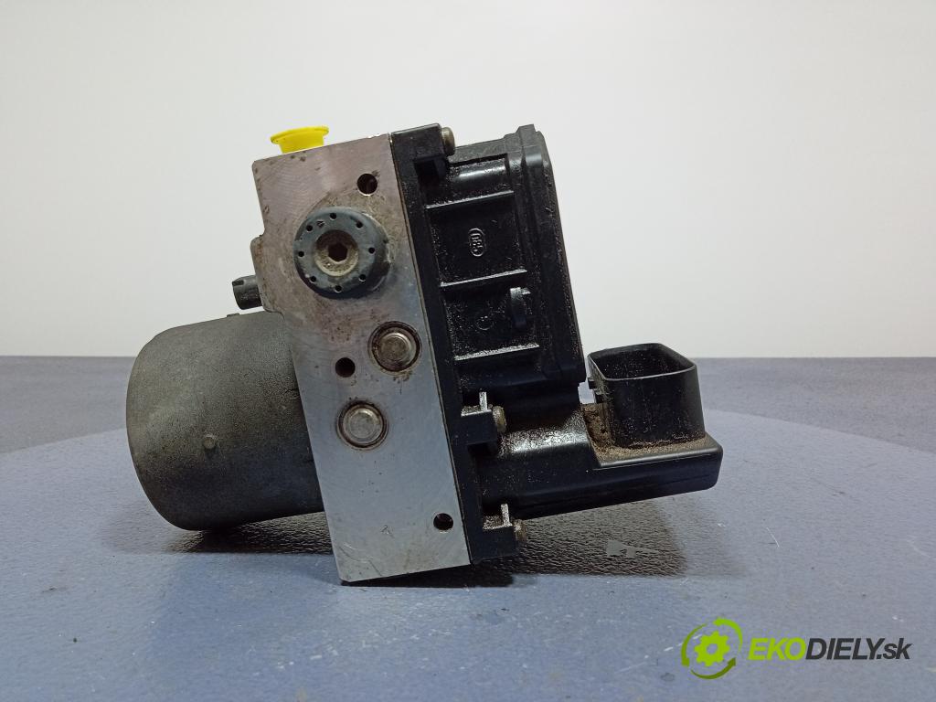 Audi A4 2001 čerpadlo ABS x 8E0614517