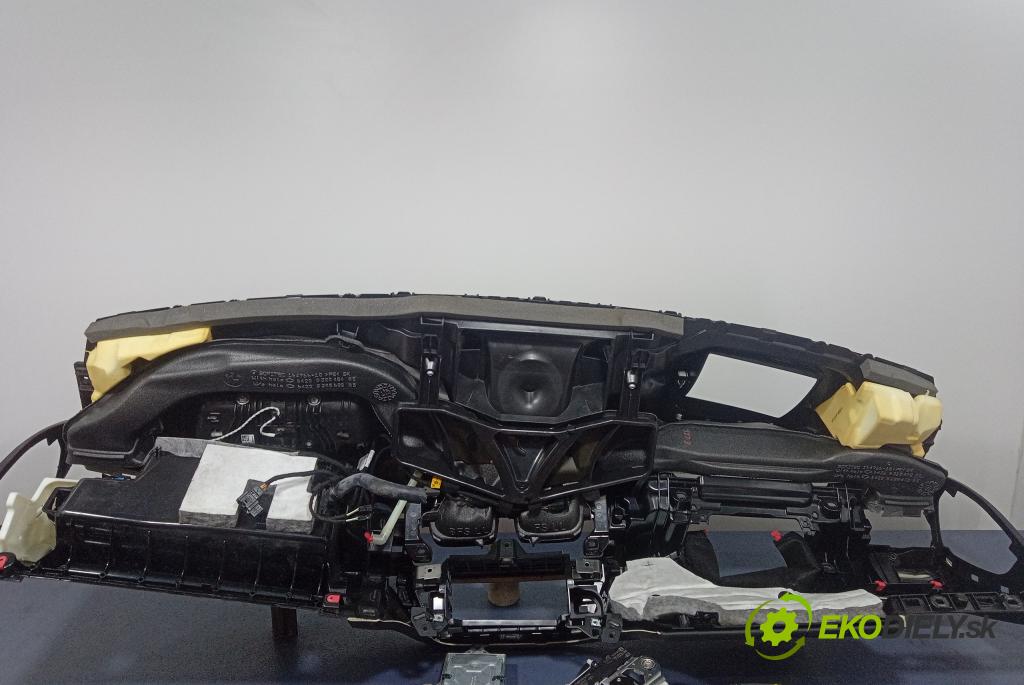 Bmw Seria 7 2016 kokpit,pristrojová doska 9320450