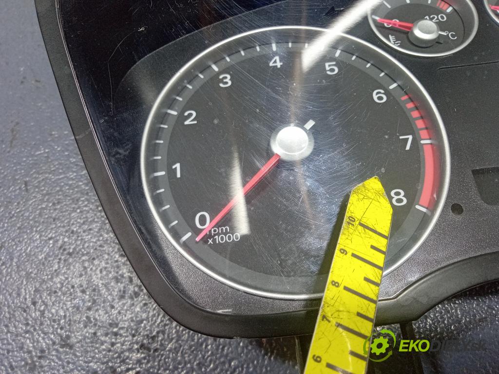 Ford Focus 2007 prístrojovka/ budíky 7M5T-10849-EB