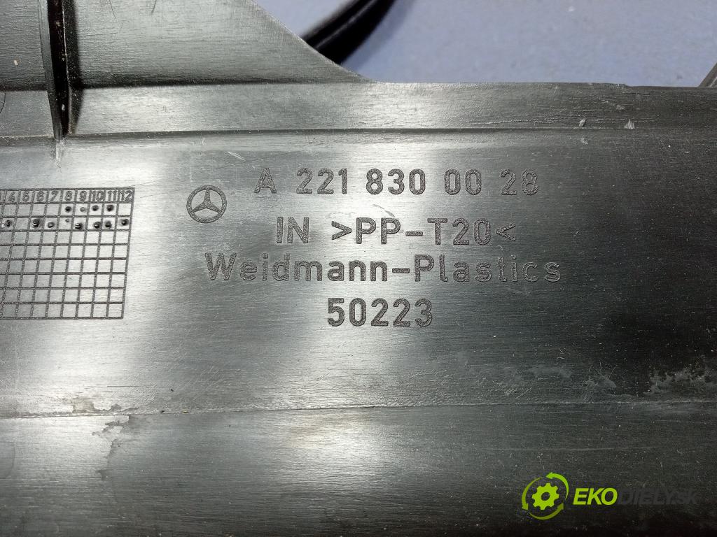Mercedes S-klasa 2006 torpédo A2218300028