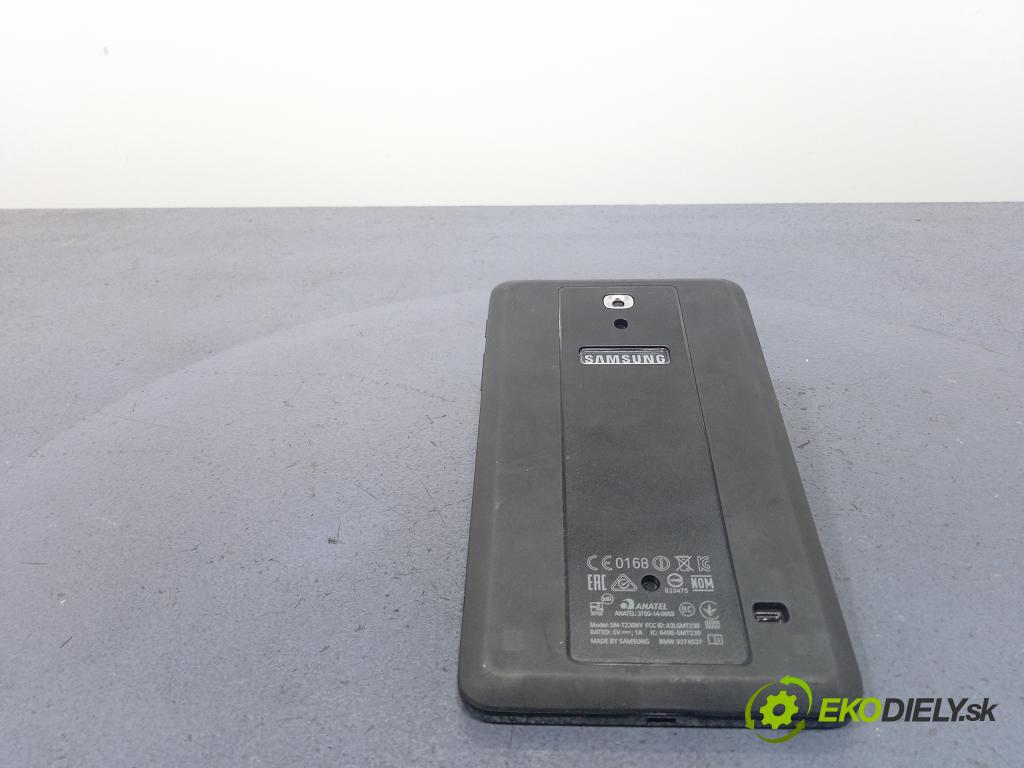 Bmw Seria 7 2016 Radio I Navigácia: 9374537