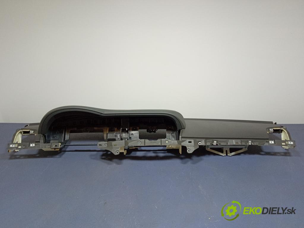 Mercedes S-klasa 2006 kokpit,pristrojová doska A2216800687
