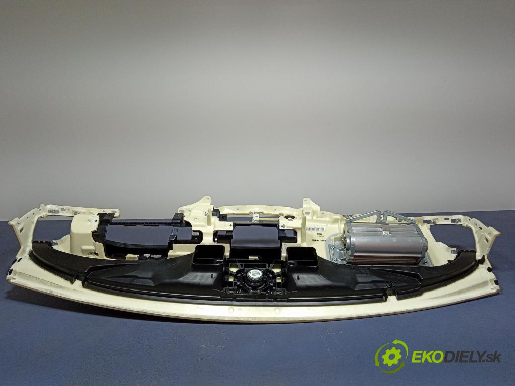 Mercedes S-klasa 2006 kokpit,pristrojová doska A2216800687