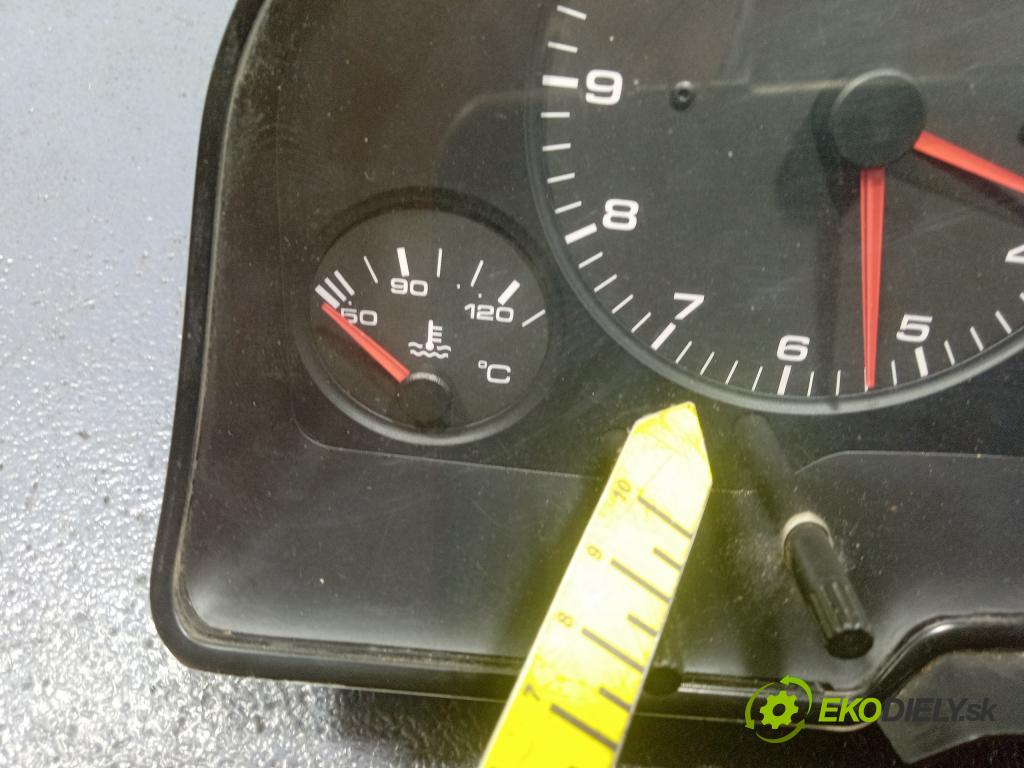 Audi 80 1992 prístrojovka/ budíky 8A919033CA