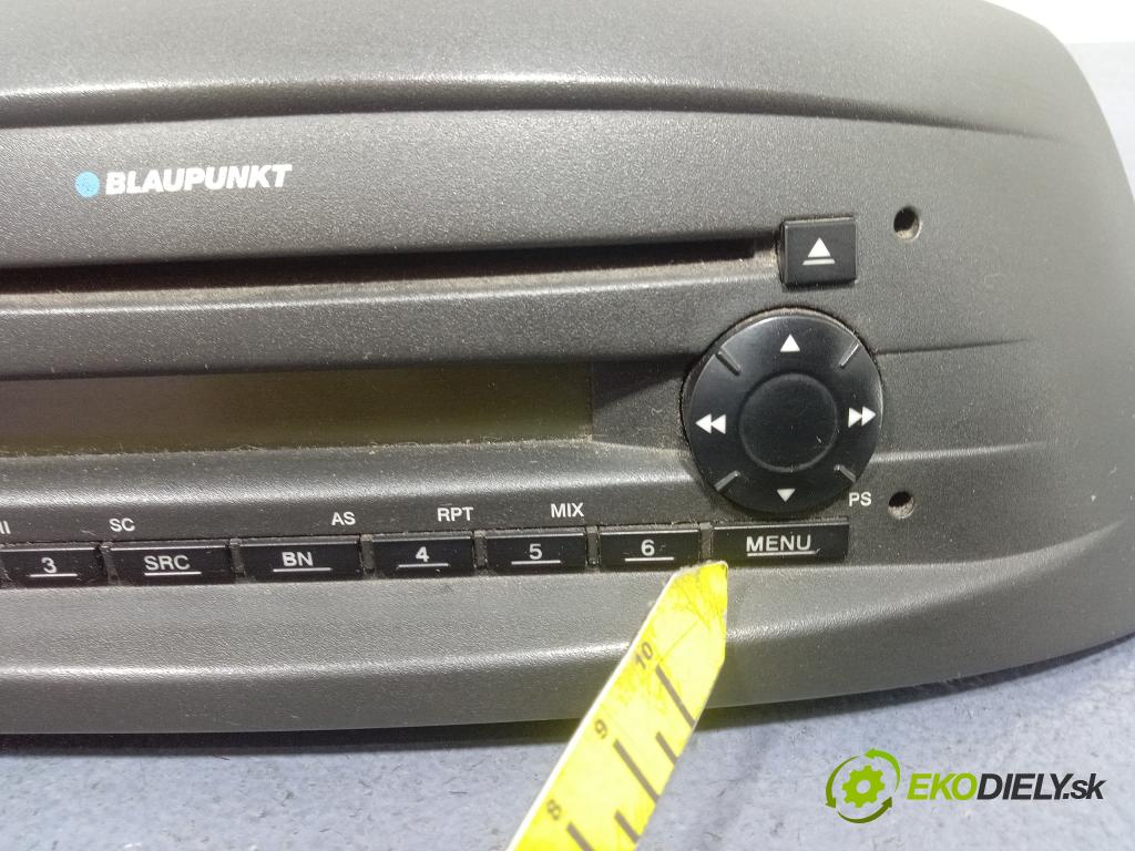 Fiat Punto 2004 Radio I Navigácia: 735388560
