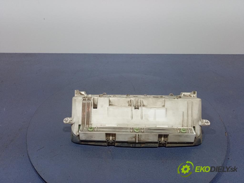 Vw Transporter 1997 prístrojovka/ budíky 7D0919850L