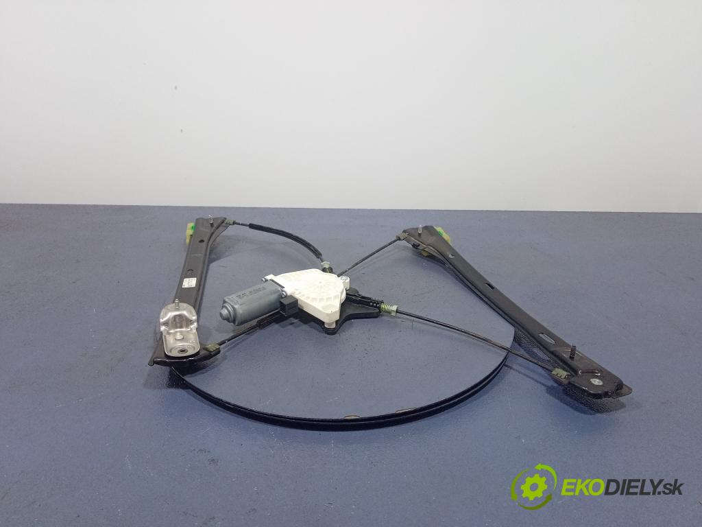 Vw Passat 2016 mechanismus stahování Sklenka: před Levý: 3G0837461C