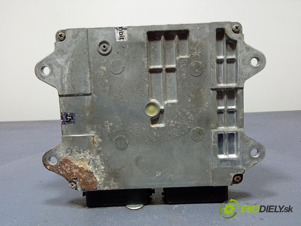 Mitsubishi Colt 2004 riadiaca jednotka Motor: A1351502079