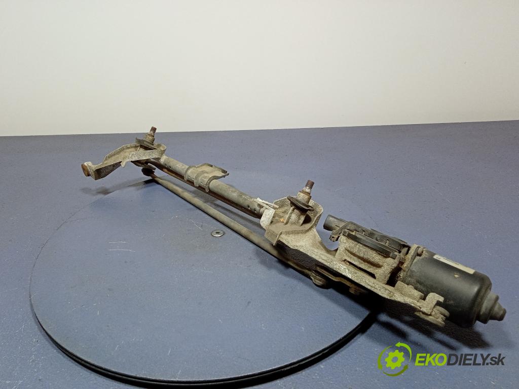 Mitsubishi Colt 2004 mechanismus motorek Stěrače: před MN145985