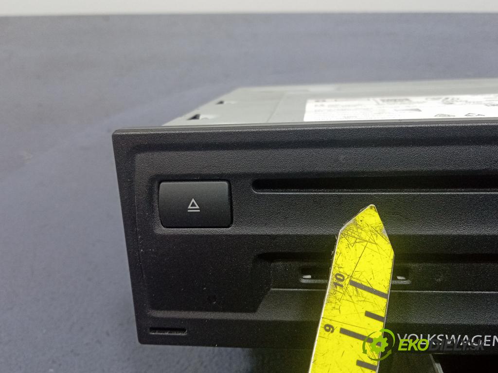 Vw Passat 2016 Radio I Navigace: 3Q0035846