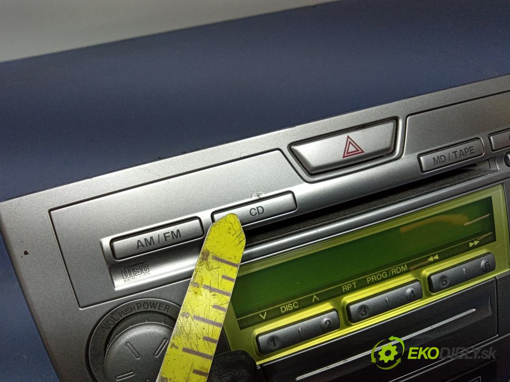 Mazda 2 2004 Radio I Navigácia: 3M71-18K76-CC