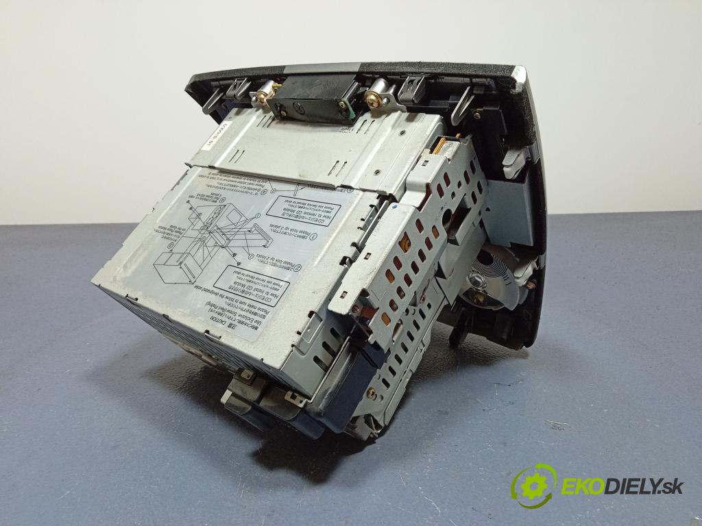 Mazda 2 2004 Radio I Navigácia: 3M71-18K76-CC