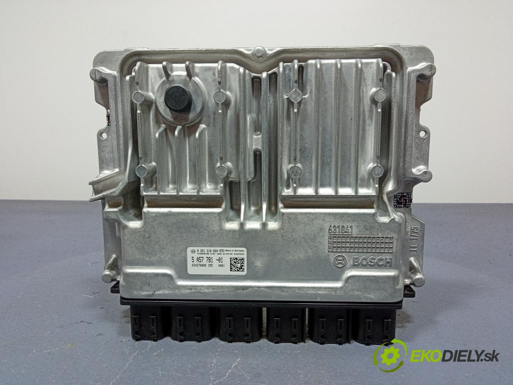 Bmw M1 2022 riadiaca jednotka Motor: 5A57781