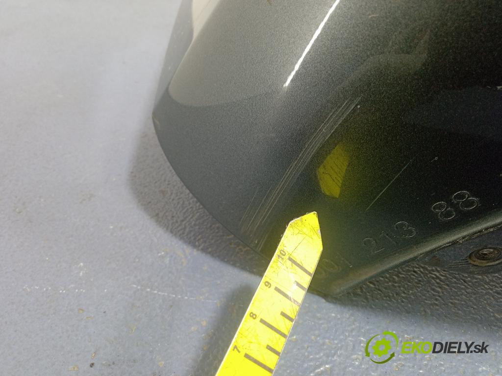 Mercedes E-klasa 0 nárazník před A2138852600