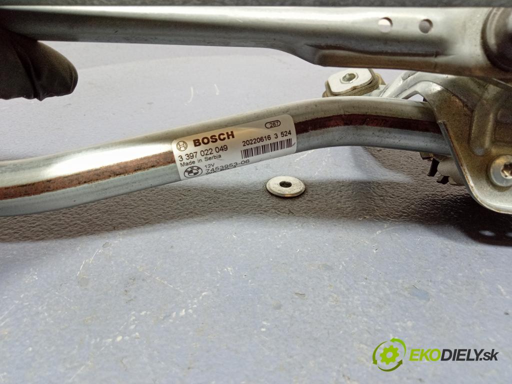 Bmw M1 2022 mechanismus motorek Stěrače: před 7453953