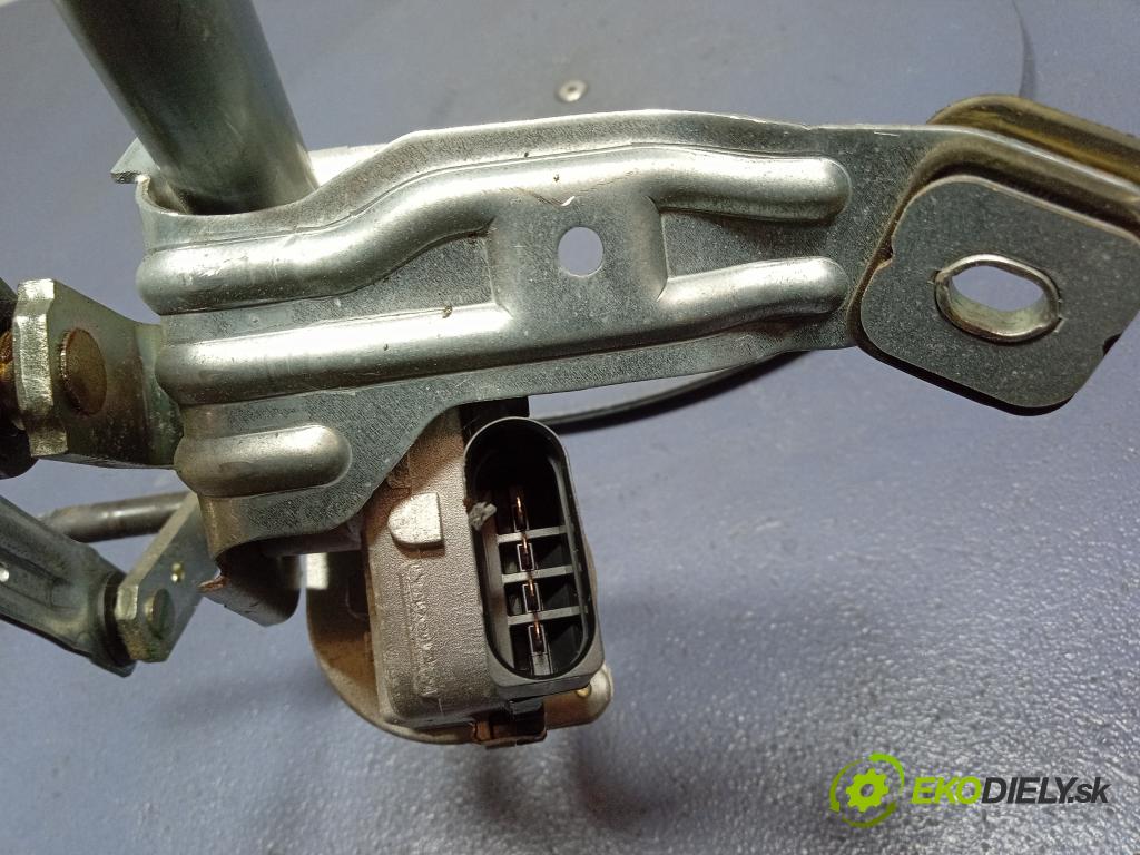 Bmw M1 2022 mechanismus motorek Stěrače: před 7453953