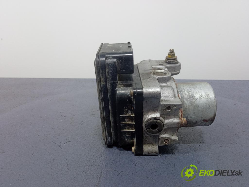 Honda Civic  ima 2004 čerpadlo ABS x AZ4B10-0354
