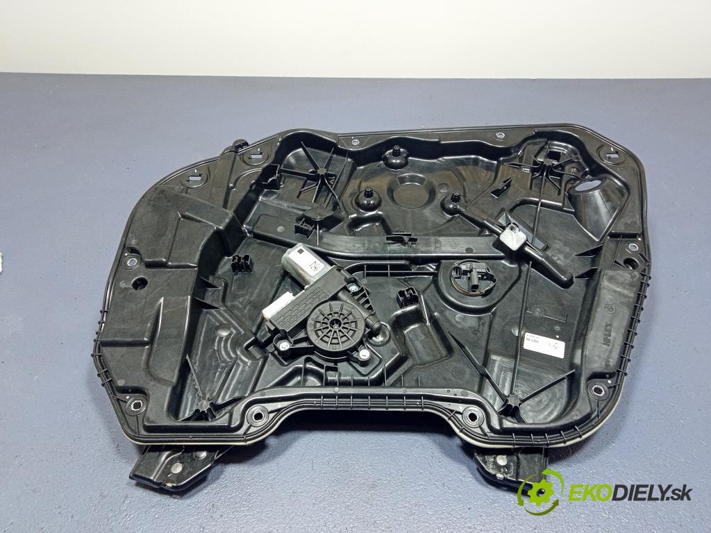 Bmw M1 2022 mechanismus stahování Sklenka: před v pravo: 5A02FB2
