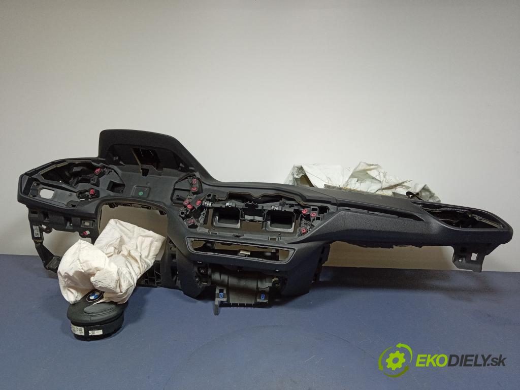 Bmw M1 2022 kokpit,pristrojová doska 6834295