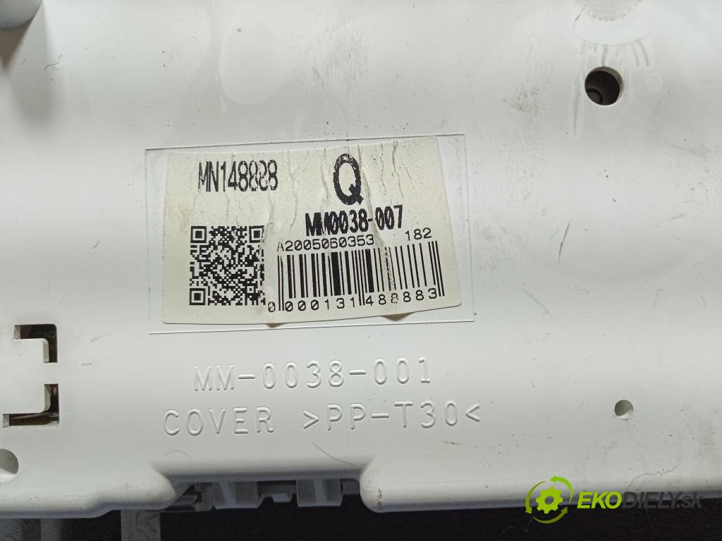 Mitsubishi Colt 2005 prístrojovka/ budíky MN148888