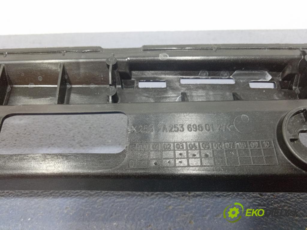 Mercedes GLC-Klasa 2019 lišta Práh: A2536980127