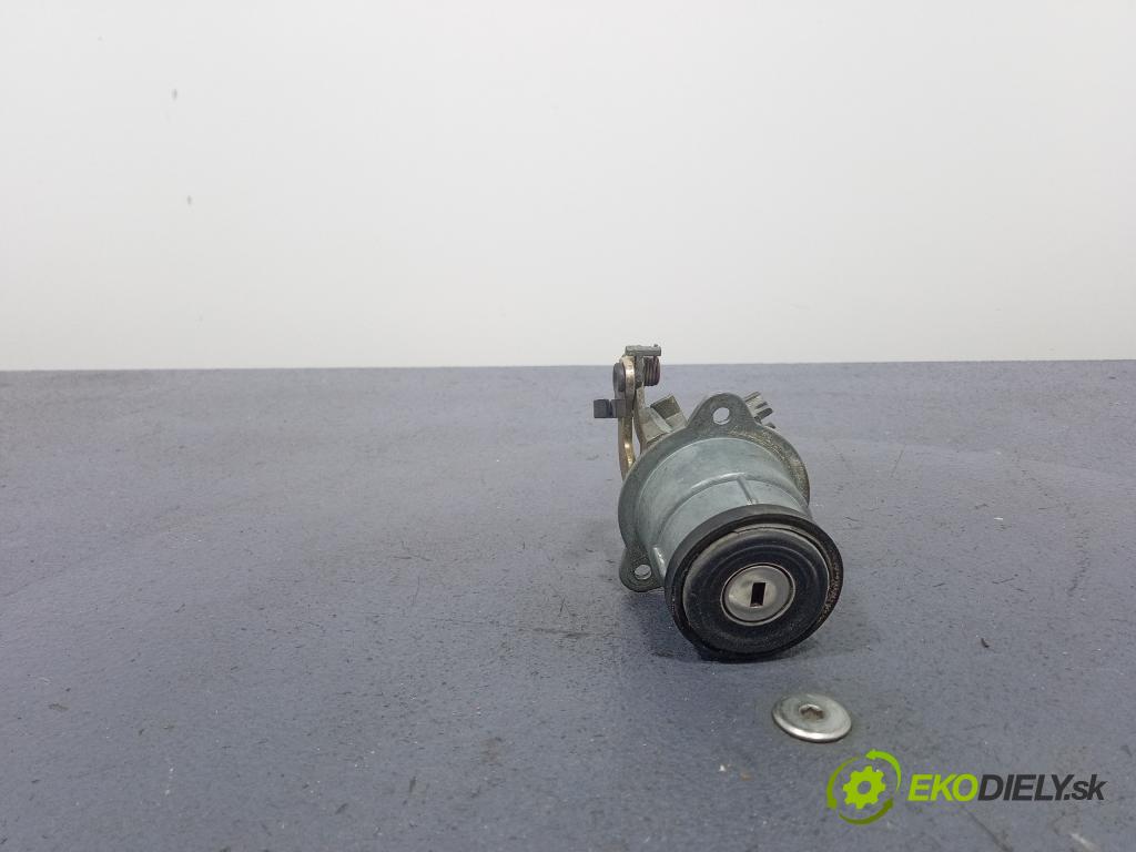 Opel Calibra 1995 zámek Klapky: kufr 90347206