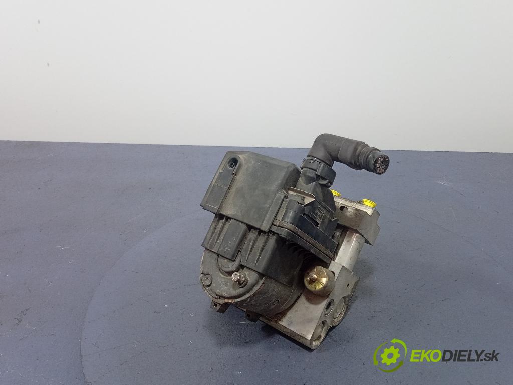 Opel Calibra 1995 čerpadlo ABS x 0265208011