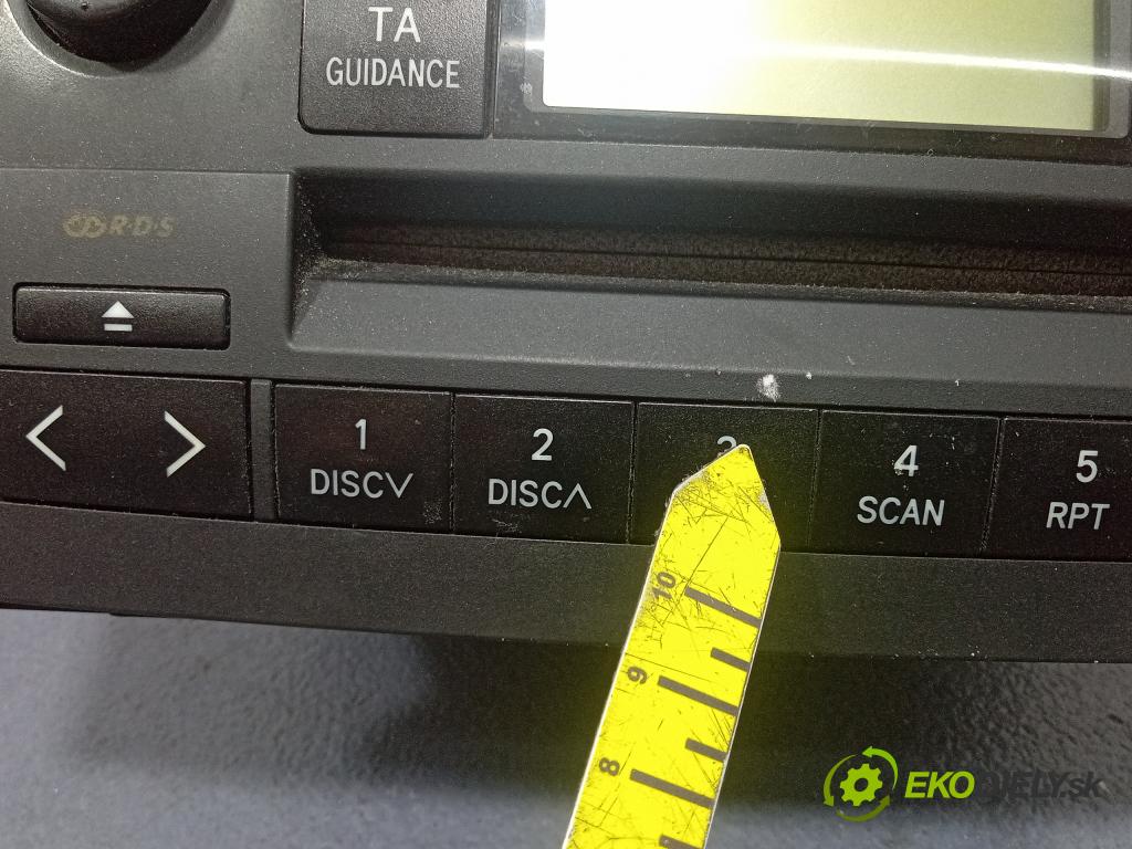 Toyota Corolla verso 2002 Radio I Navigácia: 86120-13060