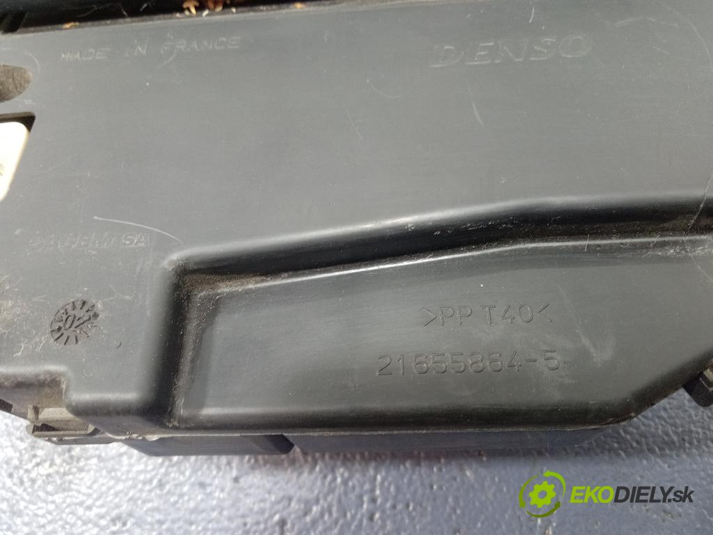 Toyota Yaris 2002 prístrojovka/ budíky 21655864-5