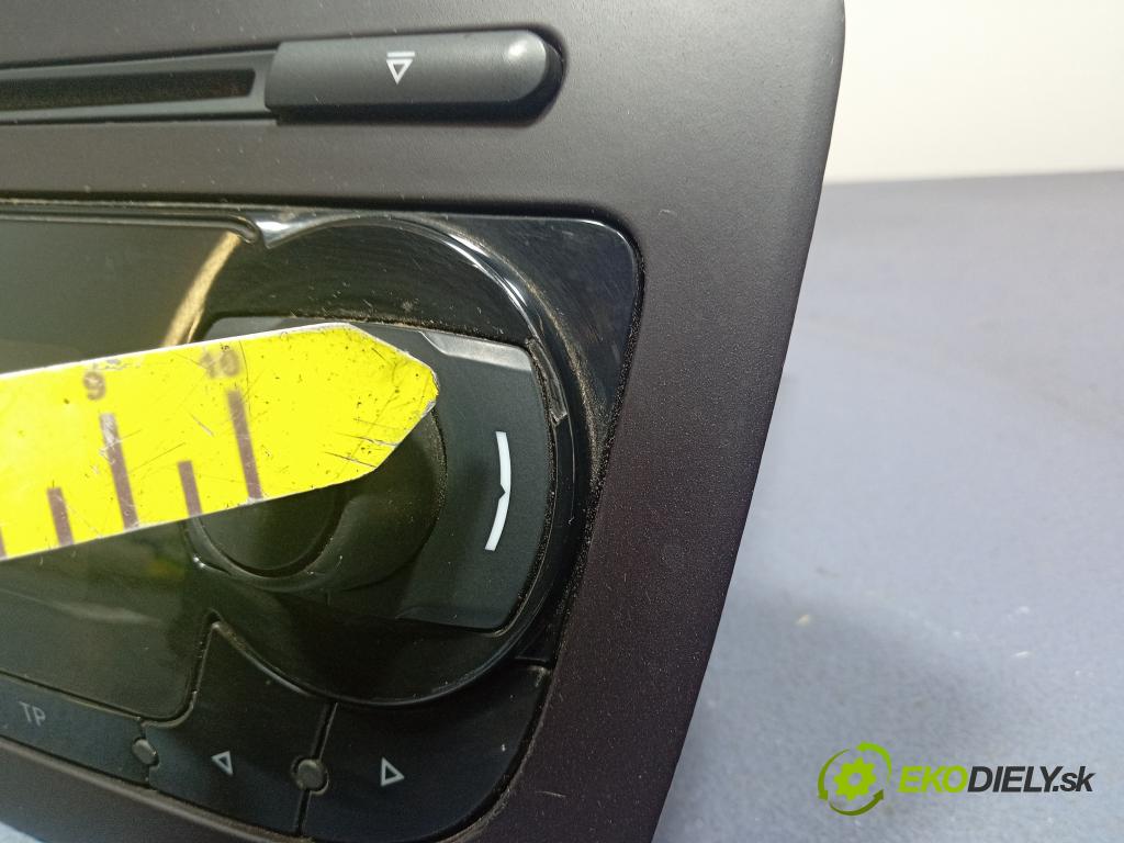 Seat Ibiza 2011 Radio I Navigácia: 6J1035153G